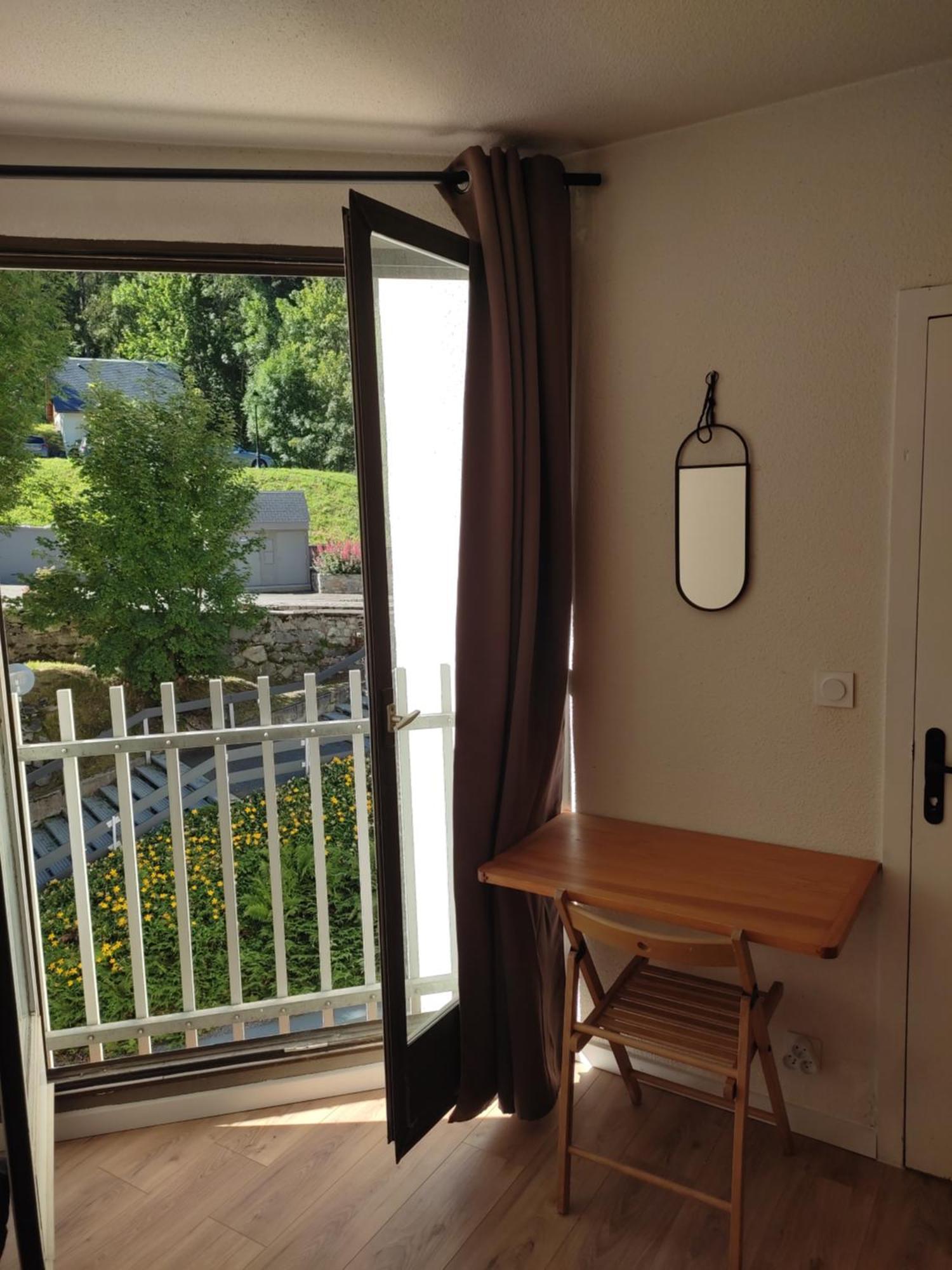Tres Beau T2 Renove Pour 7 Personnes Maximum A
